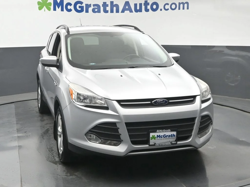 Used 2015 Silver Ford SE image 5