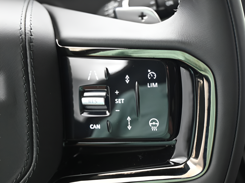 New 2026  Land Rover Dynamic SE image 19