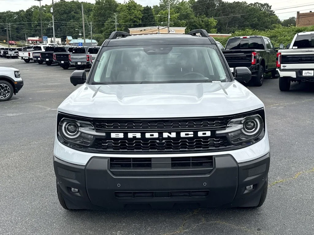New 2026 White Ford Outer Banks image 2