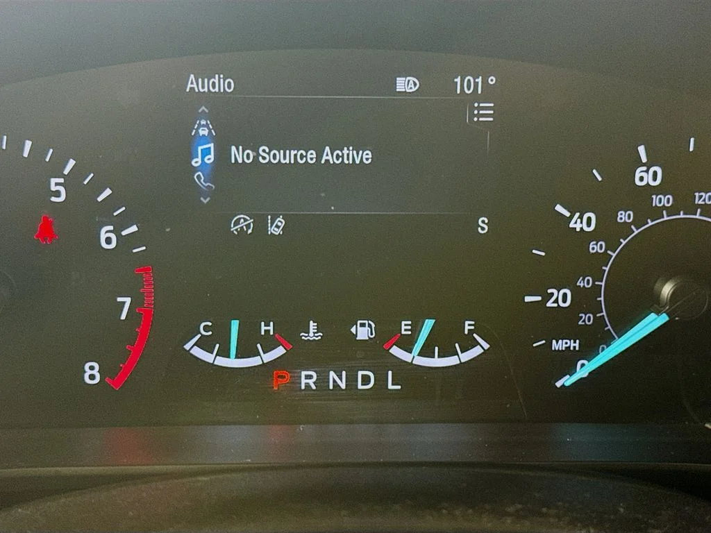 Used 2020 Black Ford SE image 14