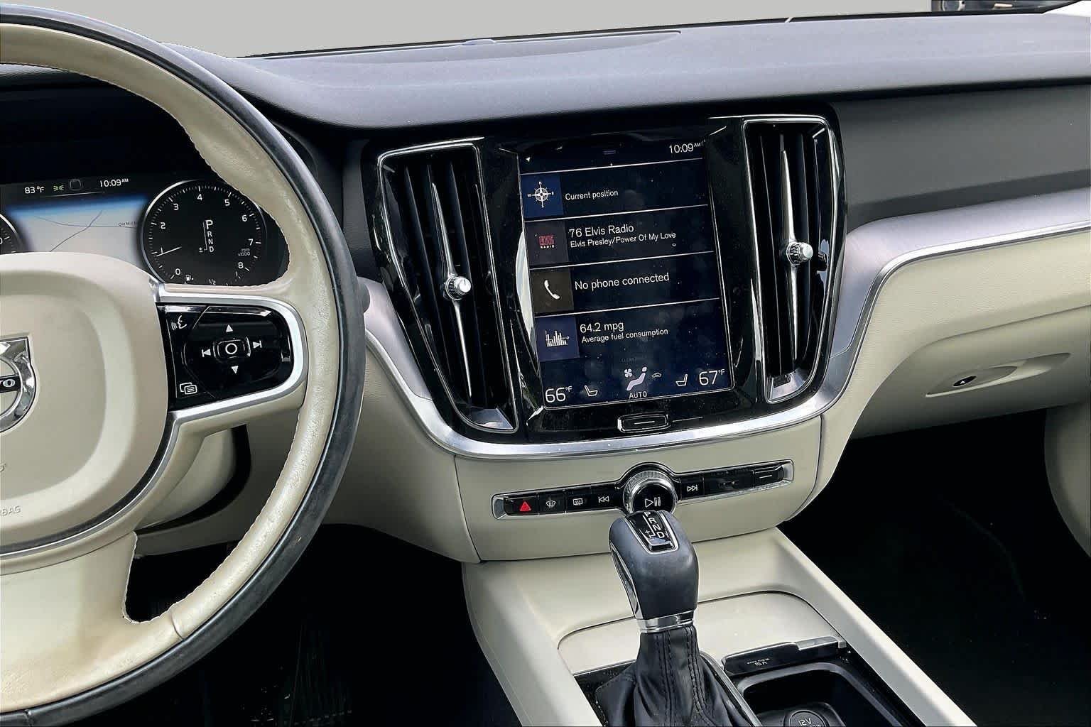 Pre-Owned 2020 Volvo S60 Momentum