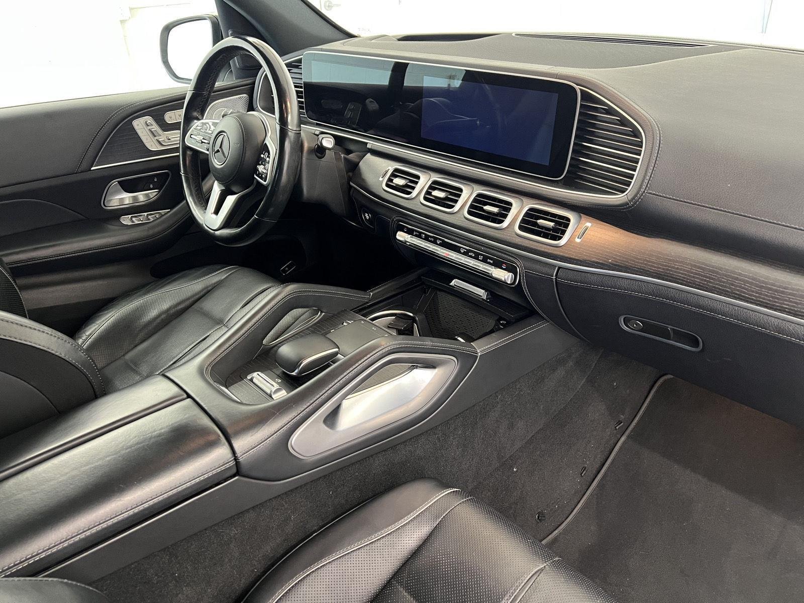 Used 2021 Polar White Mercedes-Benz GLS 580 image 26