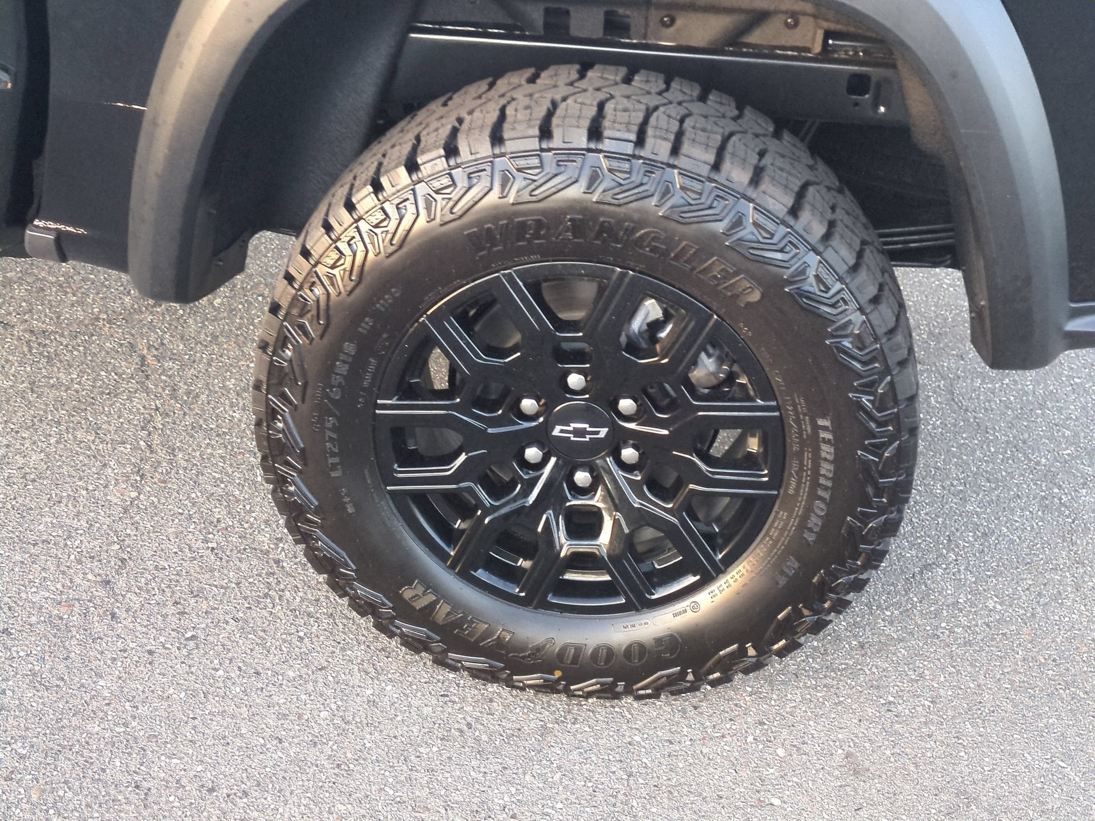 2026 Chevrolet Colorado Trail Boss - Photo 9