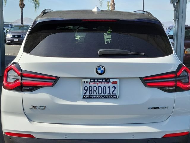 Used 2022 White BMW sDrive30i image 27