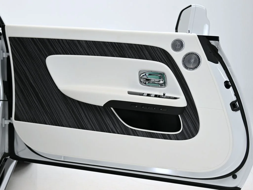 Certified Used 2025 Arctic White Rolls-Royce  image 22