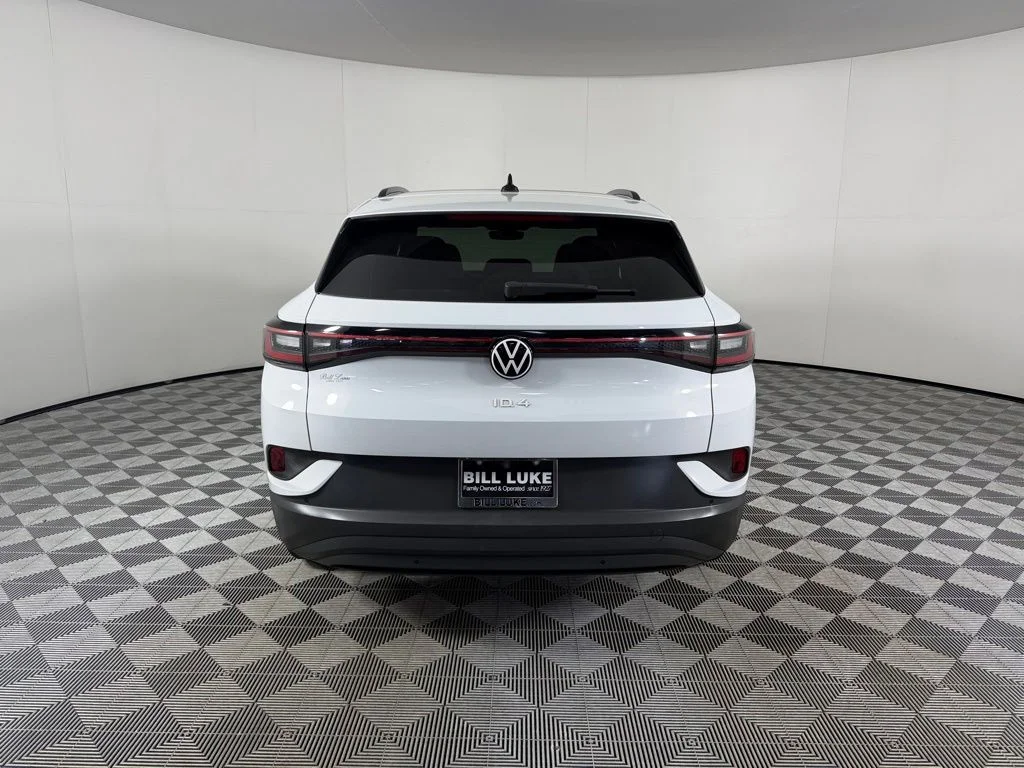 Used 2021 White Volkswagen Pro S image 9