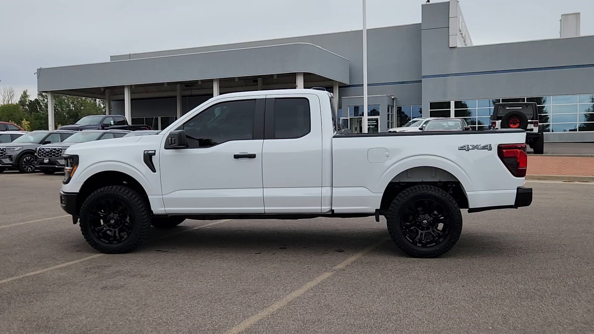 New 2026 Oxford White Ford XL image 24
