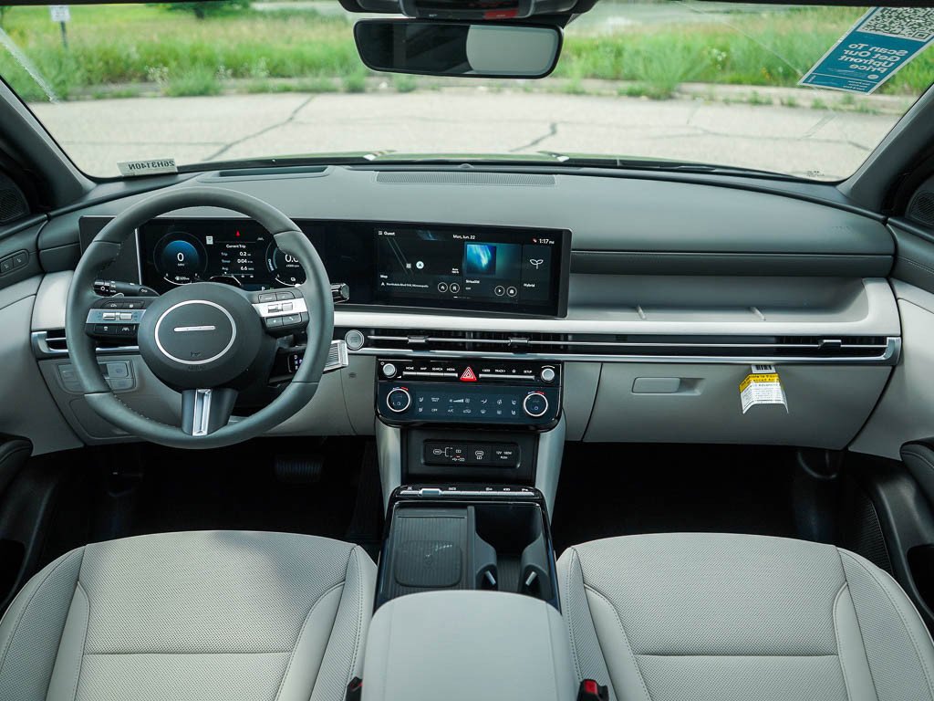 2026 Hyundai Tucson Limited - Photo 14