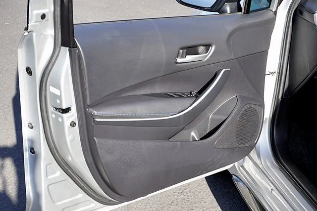 Used 2022 Silver Toyota SE image 21