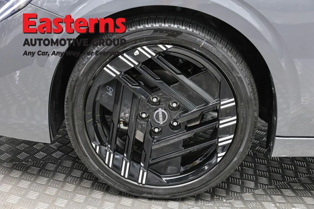 Used 2026 Gray Nissan SR image 31