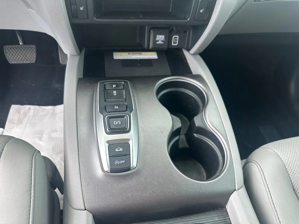 Used 2023 Obsidian Blue Pearl Honda RTL-E image 19