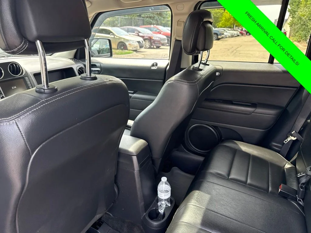 Used 2016 Gray Jeep Latitude image 13