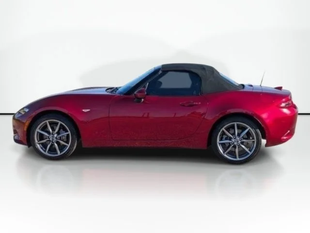 Used 2023 Red Mazda Grand Touring image 7