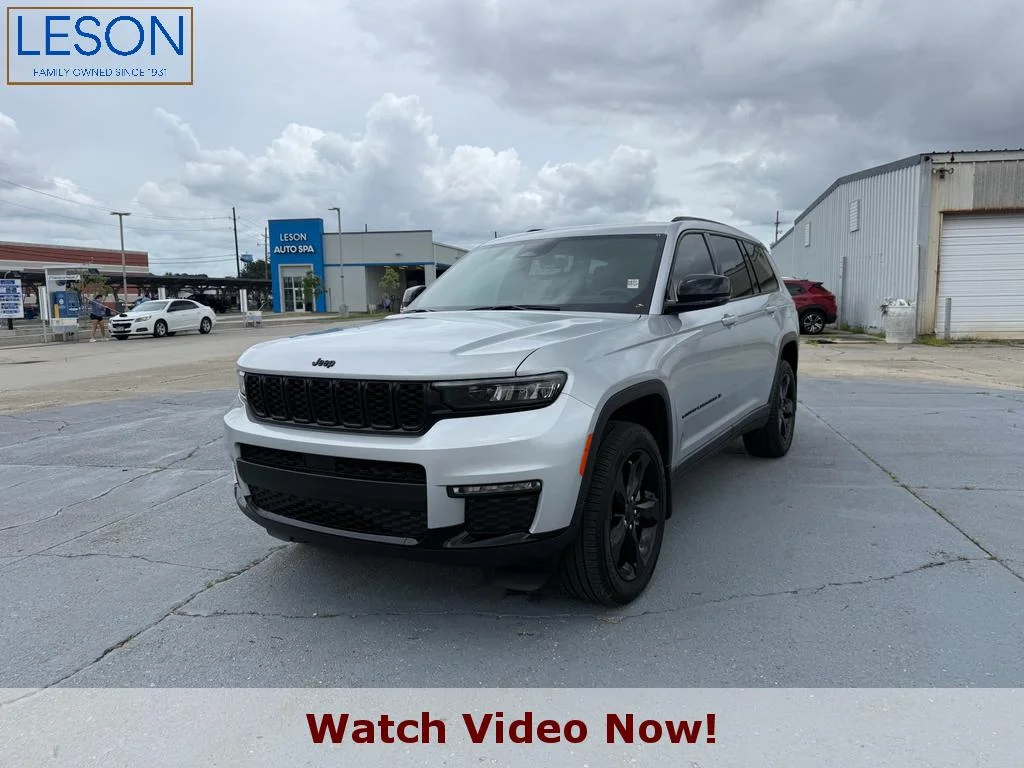 Used 2025 SILVER ZYNITH Jeep Limited image 1