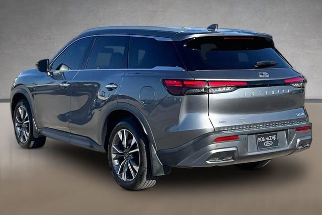 Used 2022 Gray INFINITI LUXE image 9
