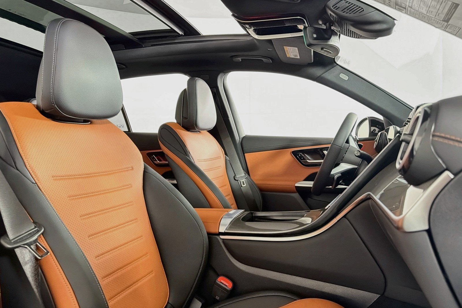 New 2026 Polar White Mercedes-Benz GLC 300 SUV image 6