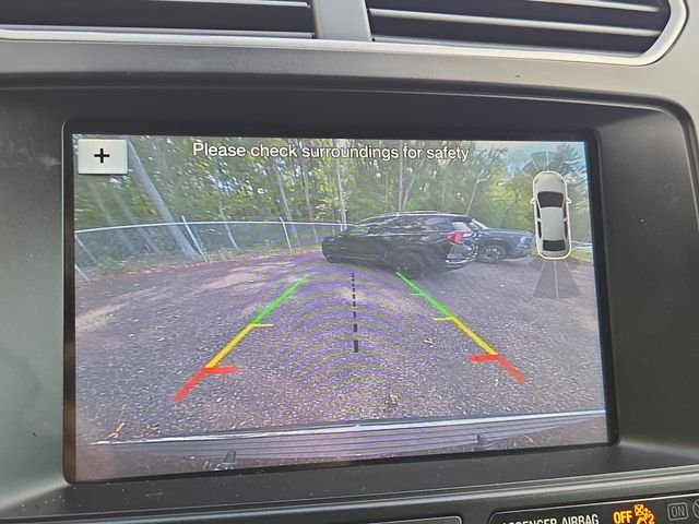 Used 2018 Burgundy Ford XLT image 9