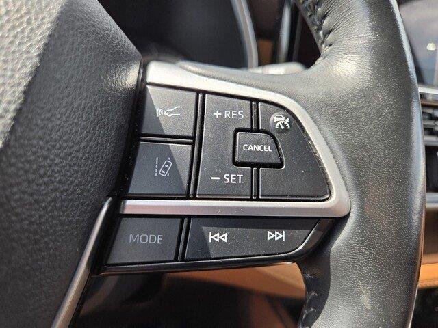 Used 2022 Opulent Amber Toyota Platinum image 14