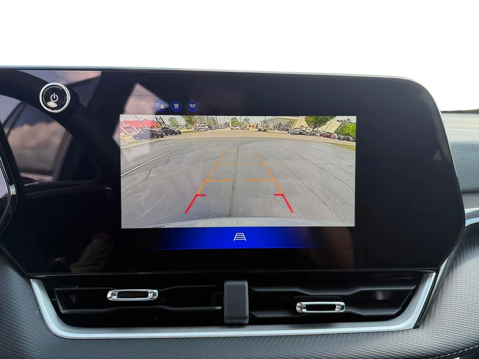 2027 Chevrolet Equinox LT - Photo 17
