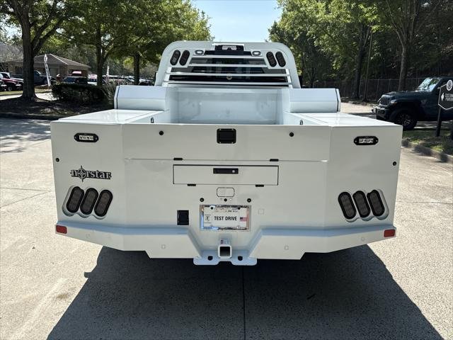 New 2026 Bright White Clear-Coat Exterior Paint RAM TRADESMAN Chassis Cab image 6
