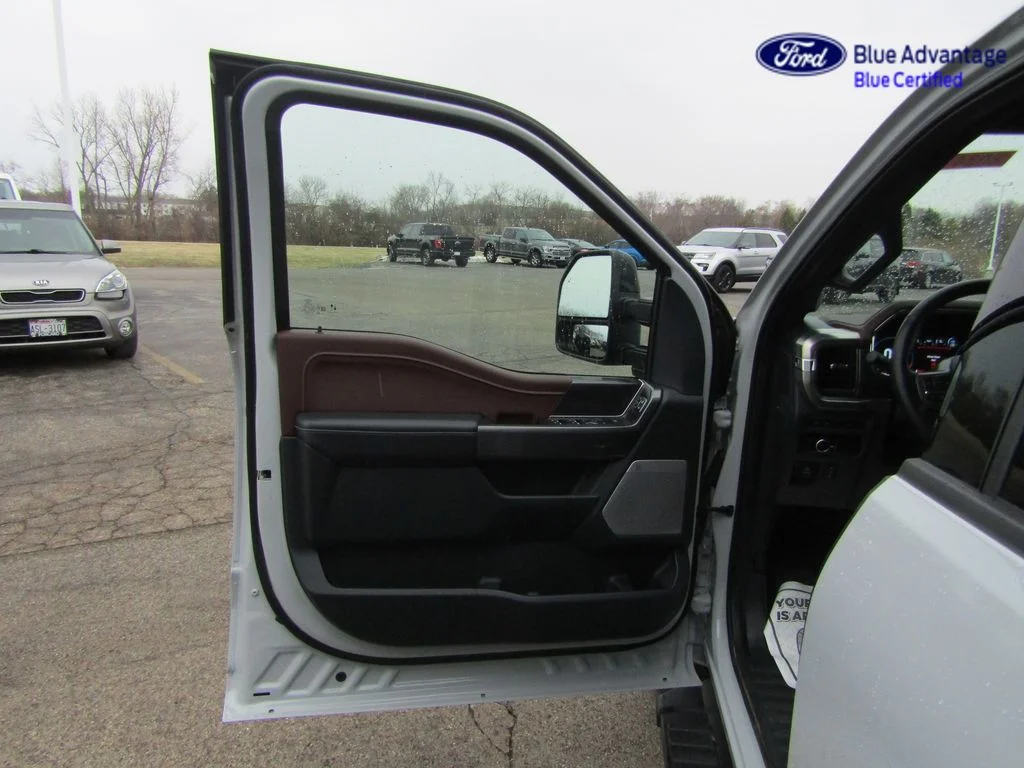 Certified Used 2023 Avalanche Ford Lariat image 16
