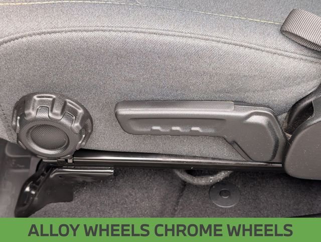 Used 2025 Crystal Metallic Jeep Sport image 18