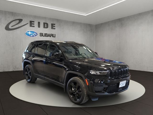 2023 Jeep Grand Cherokee Altitude 4x4's photo