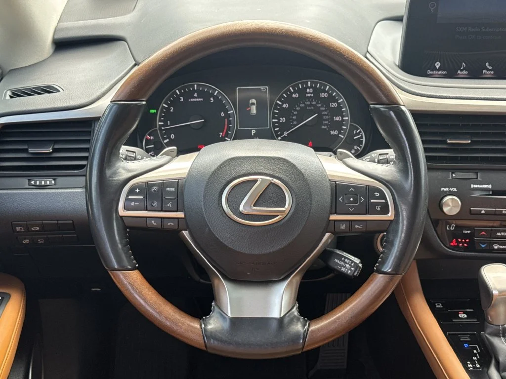 Used 2022 White Lexus 350L image 23