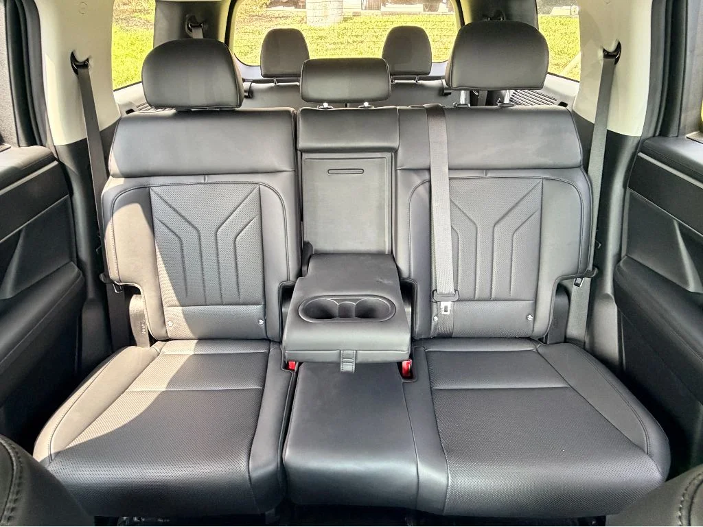 Used 2025 Phantom Black Hyundai SEL image 15