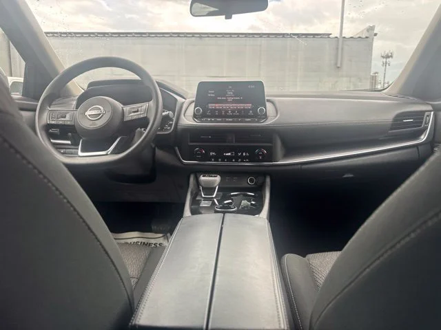 Used 2024 Gray Nissan SV image 16