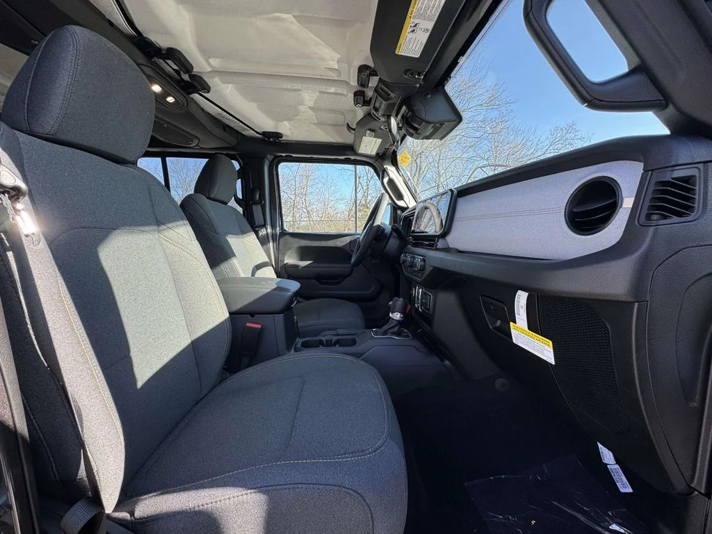 2025 Jeep Wrangler 4-Door Sport S - Photo 15