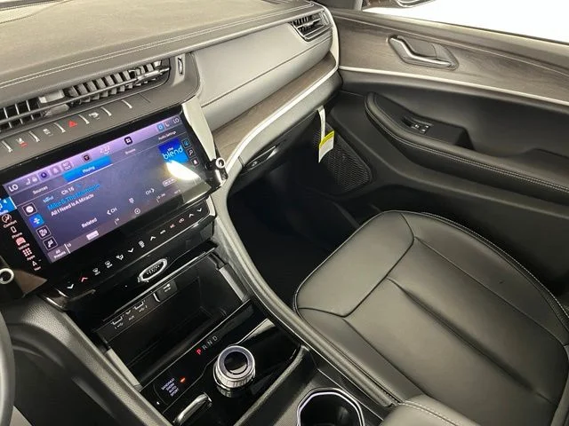 Used 2026 Brown Jeep Limited image 37