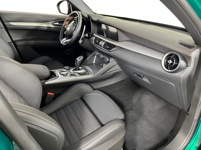 2025 Alfa Romeo Stelvio Intensa - Photo 48