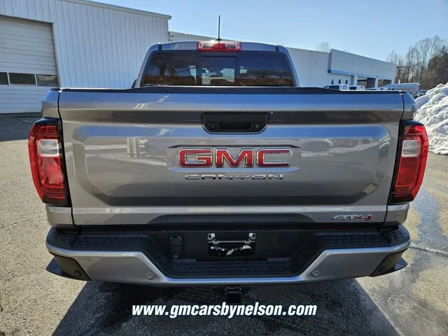 2025 GMC Canyon AT4 - Photo 6