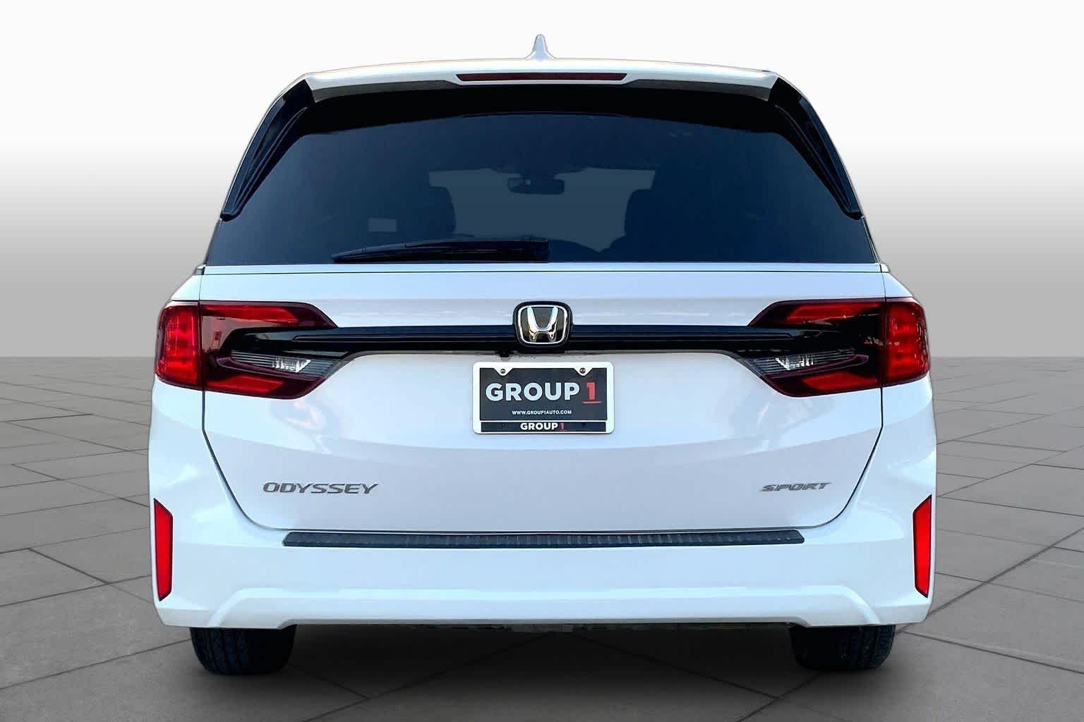 Used 2025 Platinum White Pearl Honda Sport-L image 4