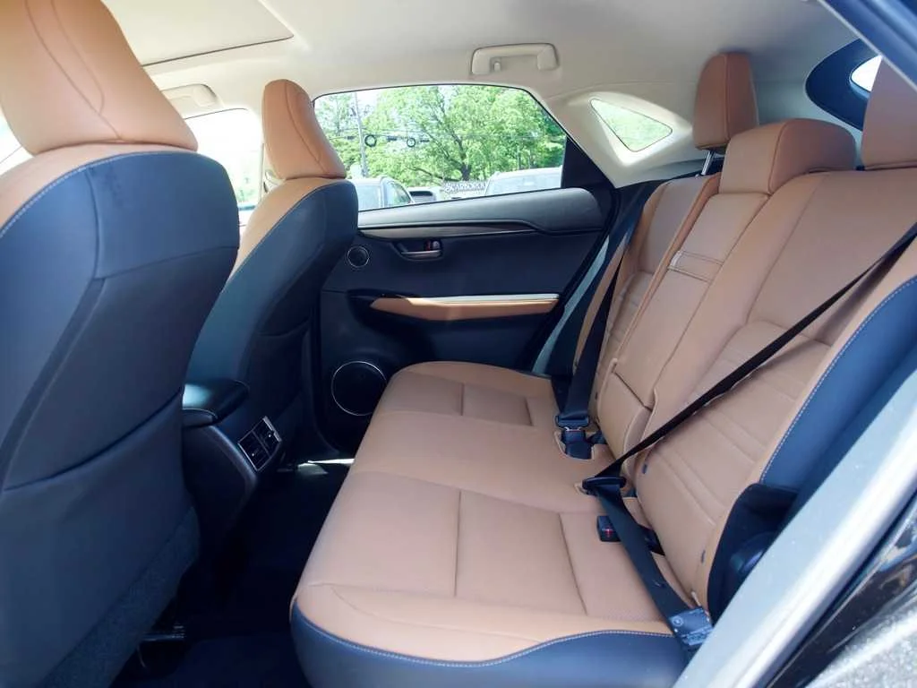 2021 Lexus NX 300 - Photo 20
