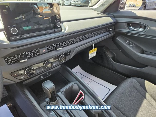 2025 Honda Accord SE - Photo 12