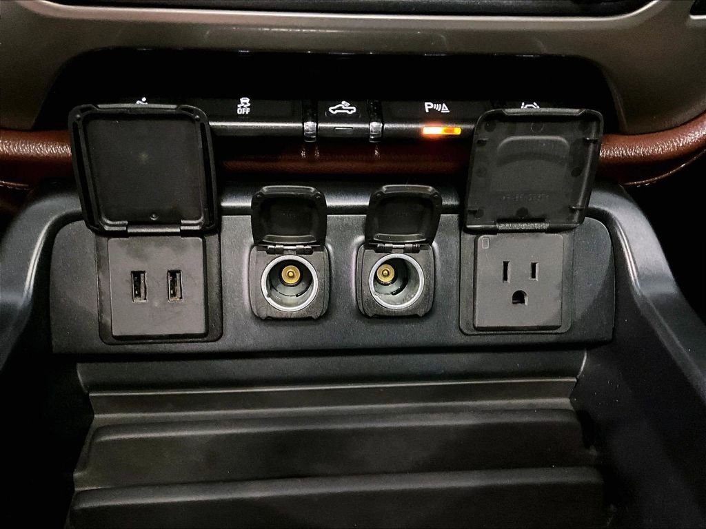 Used 2016 Black Chevrolet High Country image 26