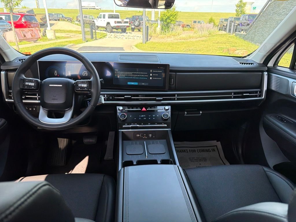 Used 2024 White Hyundai SEL image 13