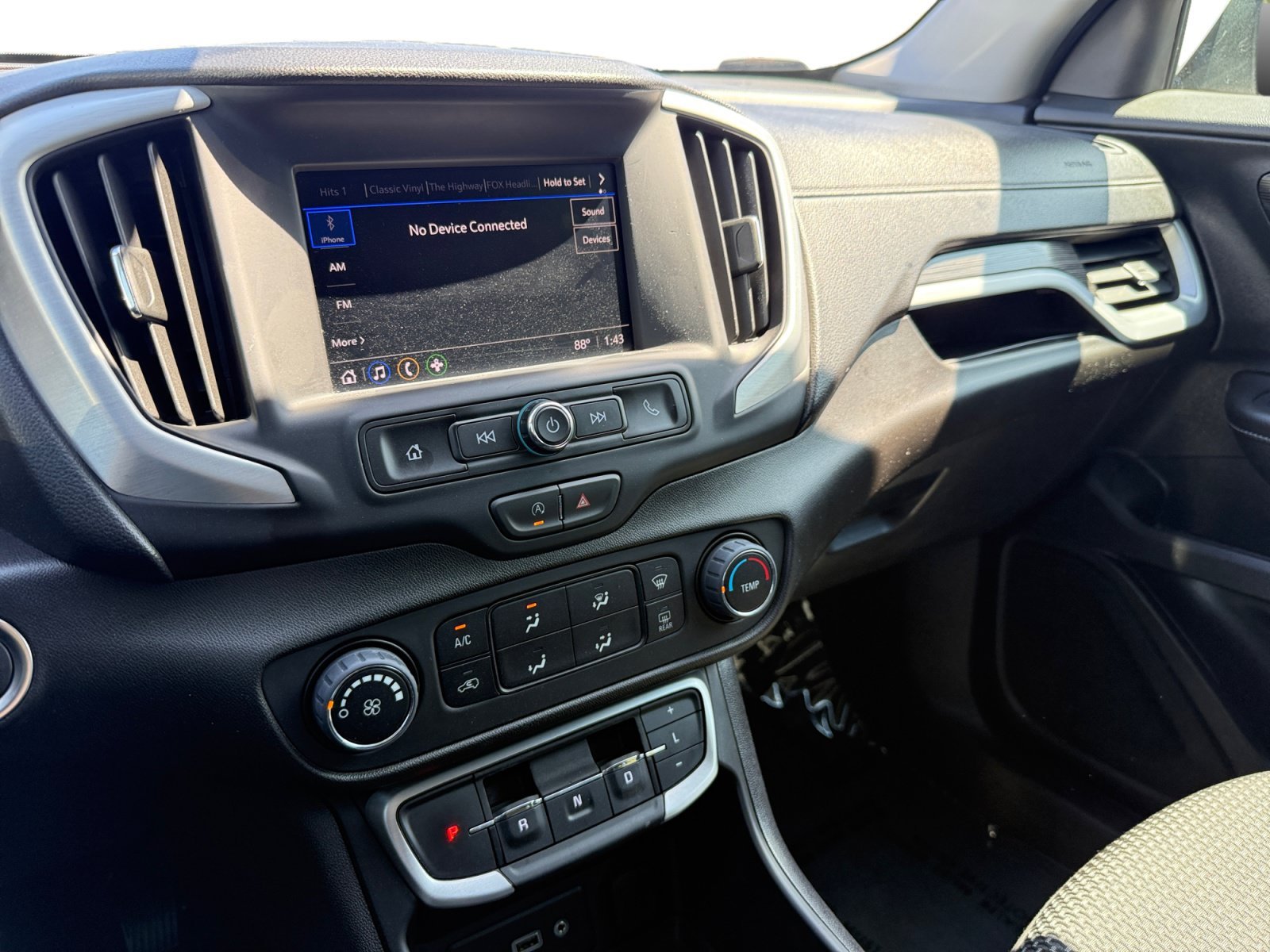 Used 2024 Summit White GMC SLE image 12