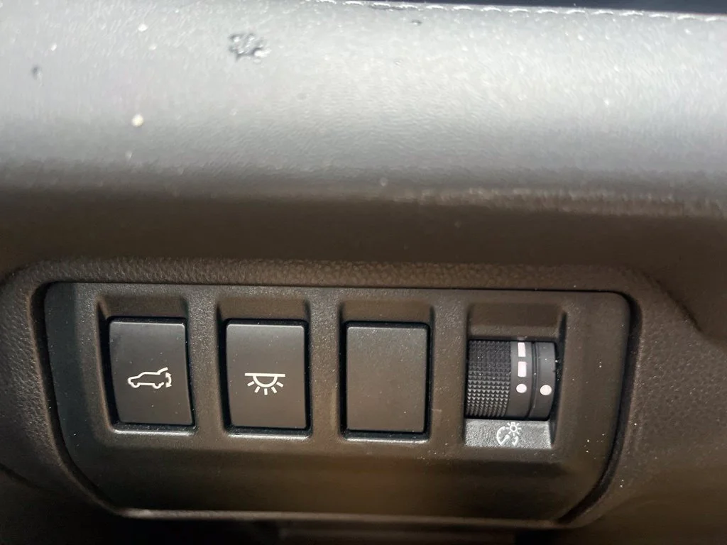 Used 2025  Subaru Touring image 23