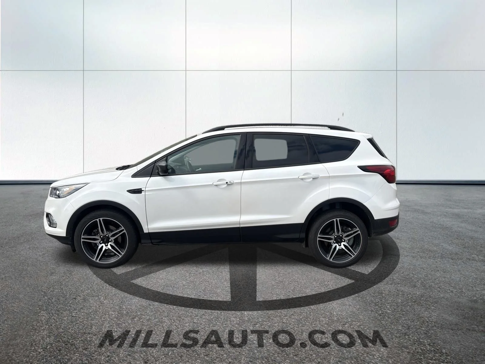 Used 2019 White Ford SEL image 10