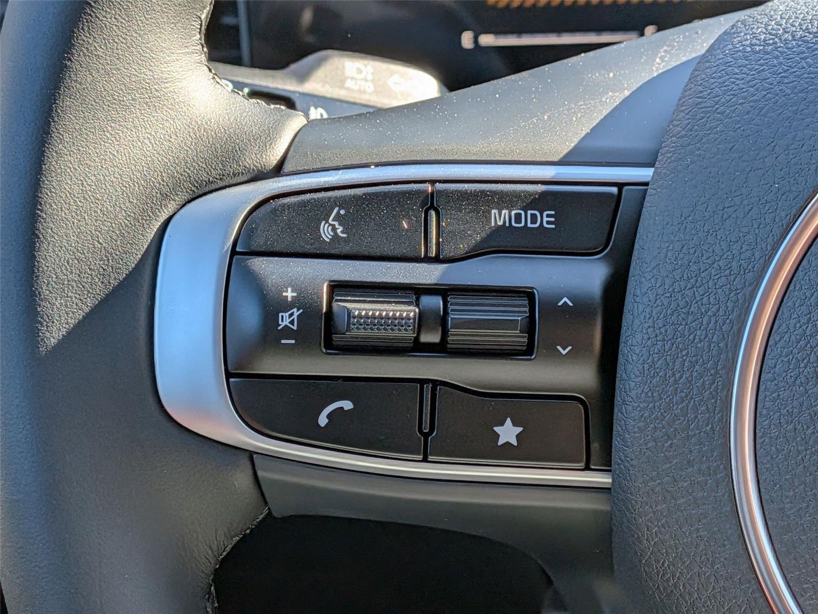 New 2026 Snow White Pearl Kia GT-Line image 18