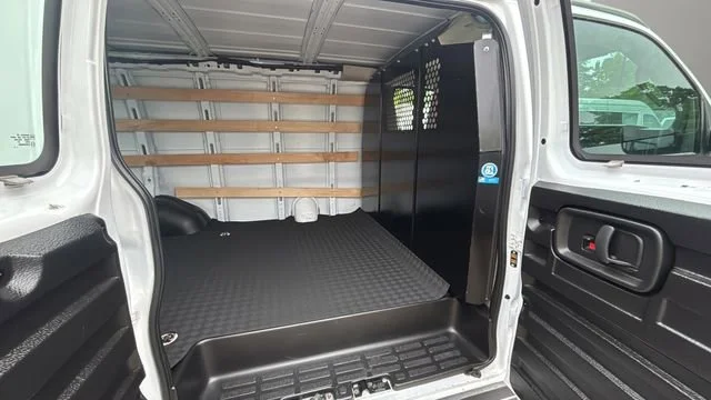 Used 2024 Summit White GMC Work Van image 34