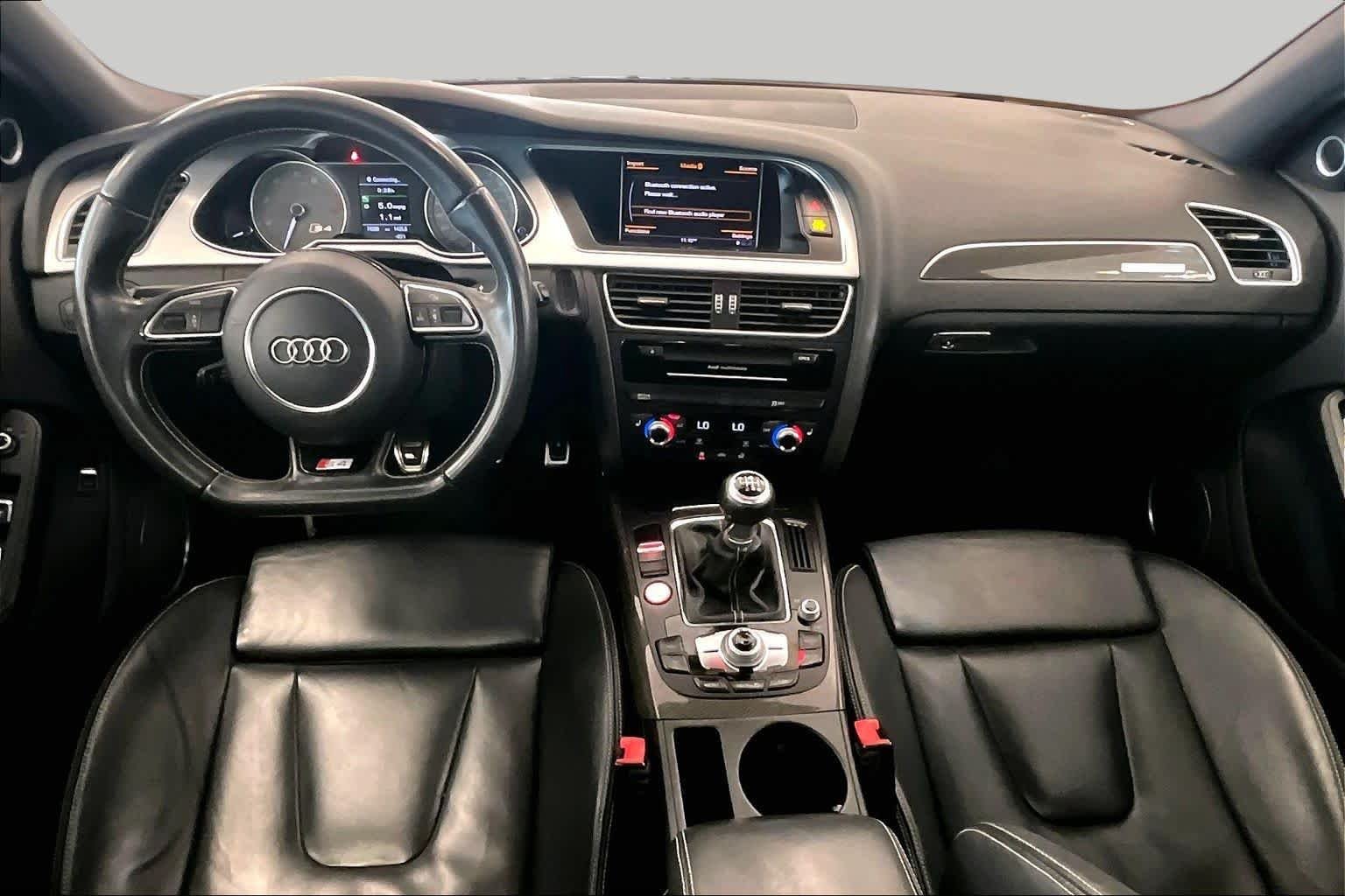 Used 2016 Florett Silver Metallic Audi Premium Plus image 13