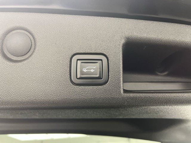 Used 2021 Mosaic Black Metallic Chevrolet LT image 29