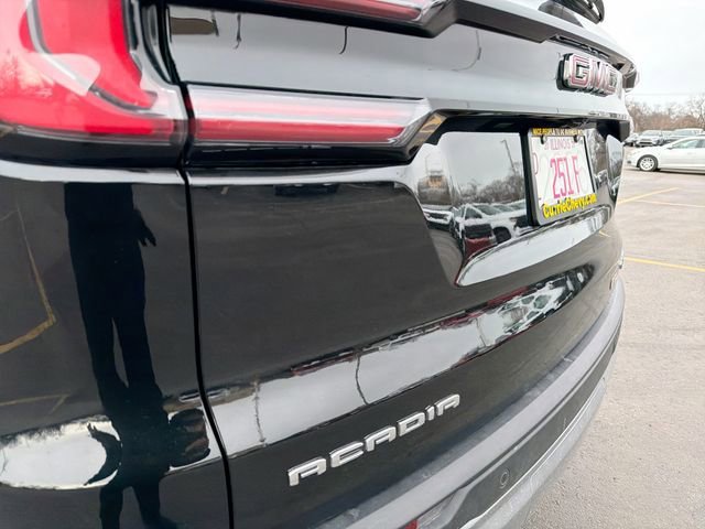 2025 GMC ACADIA - Image 30