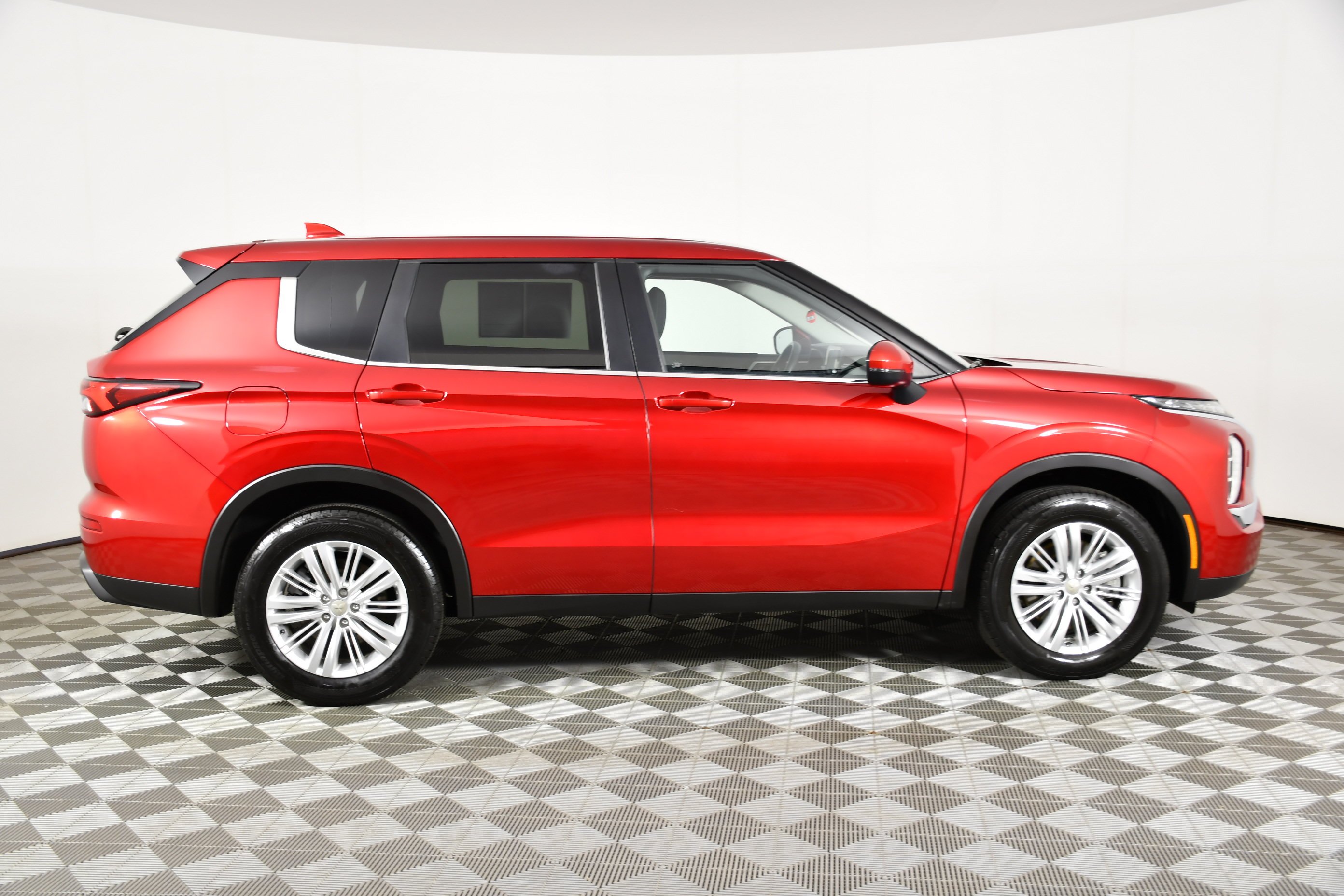 Certified Used 2024 Red Diamond Mitsubishi ES image 5