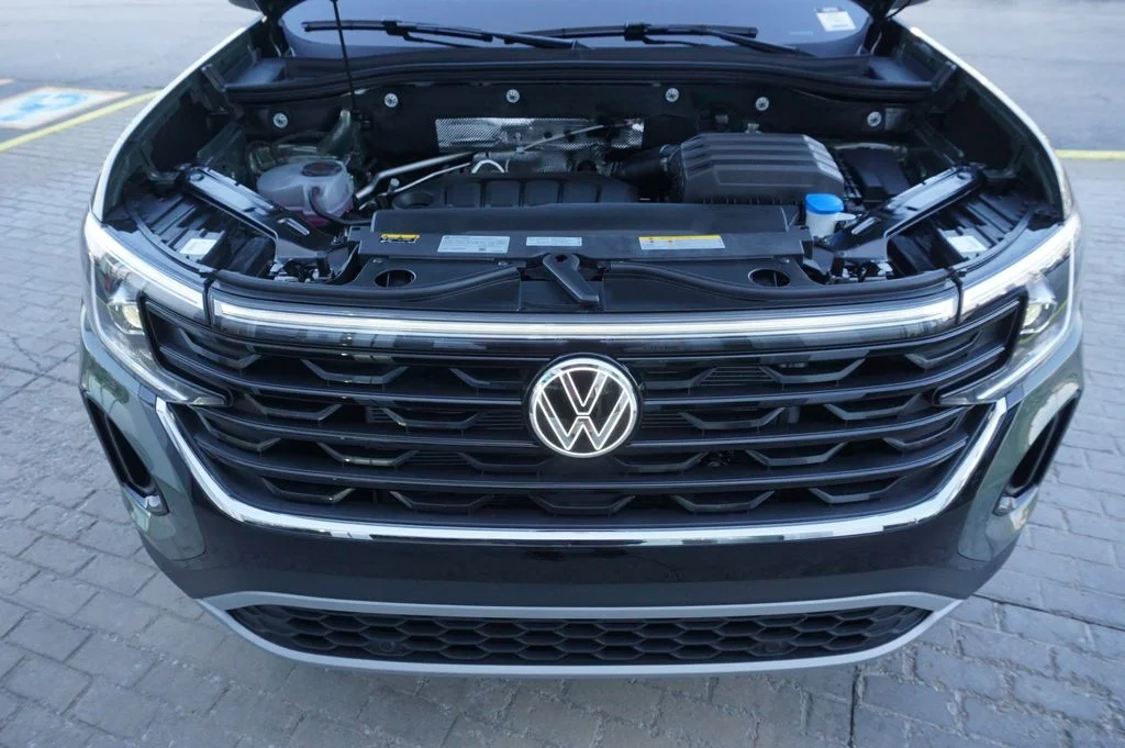 New 2026 Green Volkswagen 2.0T SE w/Technology image 29