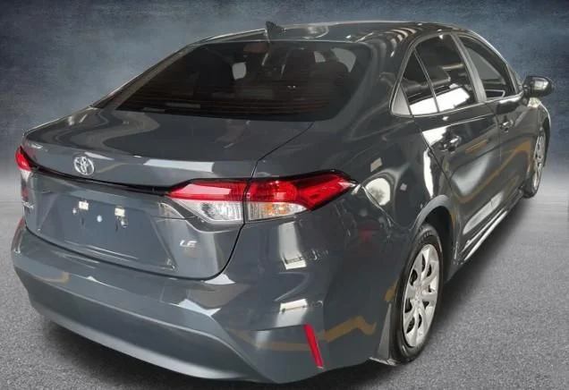 Used 2025  Toyota LE image 2